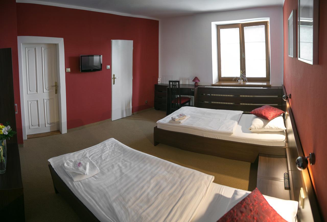 Hotel Best Ostrava Buitenkant foto