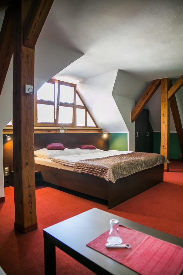 Hotel Best Ostrava Buitenkant foto