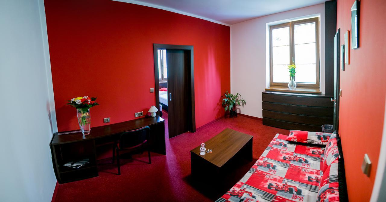 Hotel Best Ostrava Buitenkant foto